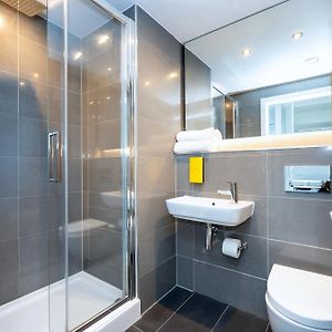 Twin Studio Sleeps 3